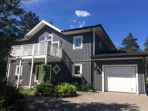 Räcken och staket i Aluminium - Ribbräcke Vertikal HSQ